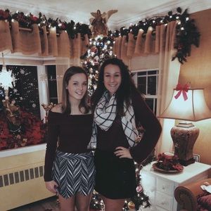 Meet your Posher, Julia